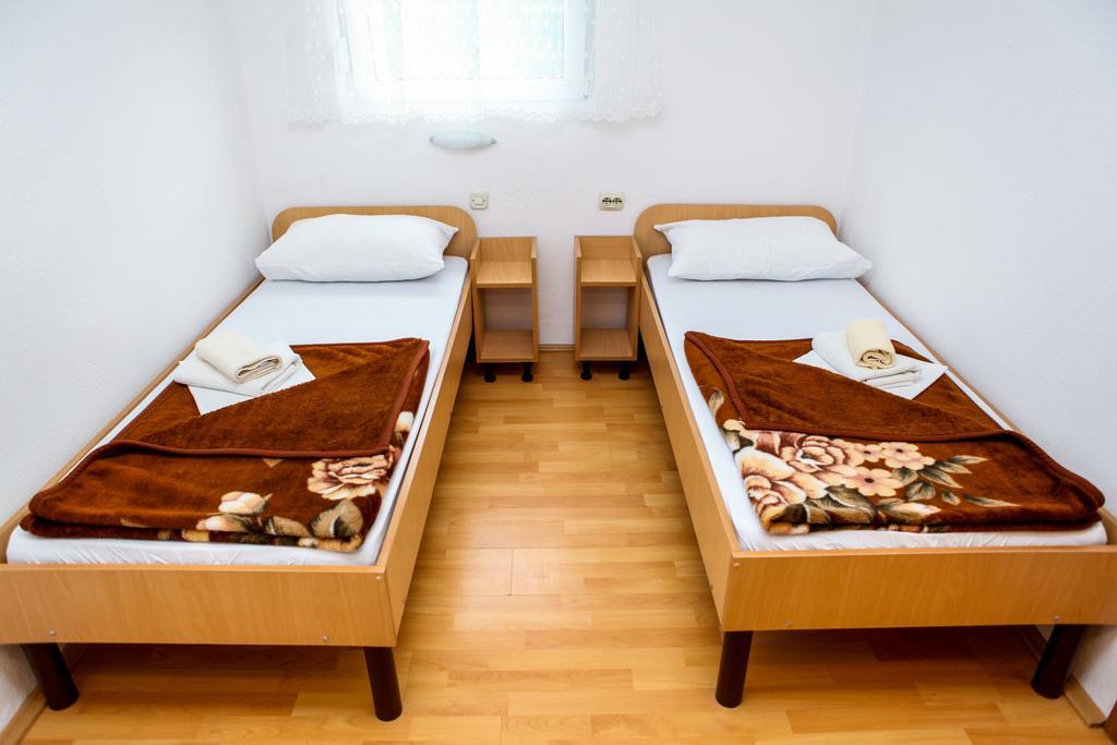 Ana Stjepan Nikolic - Pilgrim'S 2Nd Home Međugorje Habitación foto