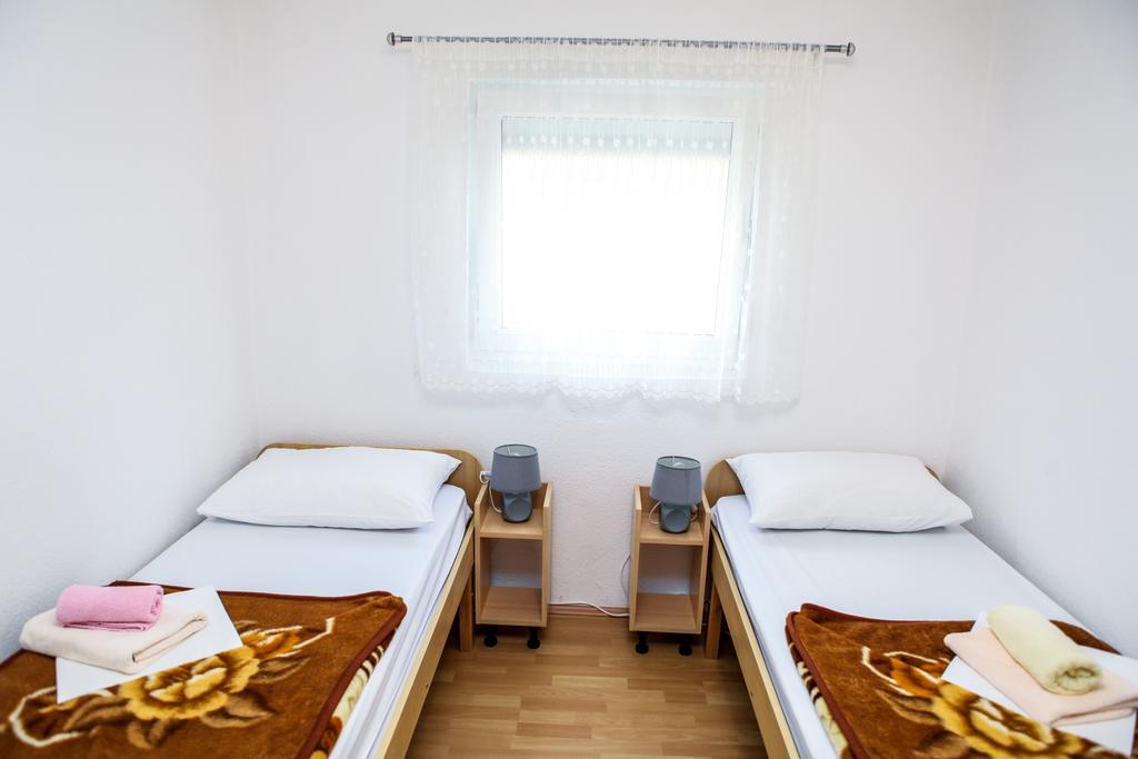 Ana Stjepan Nikolic - Pilgrim'S 2Nd Home Međugorje Habitación foto